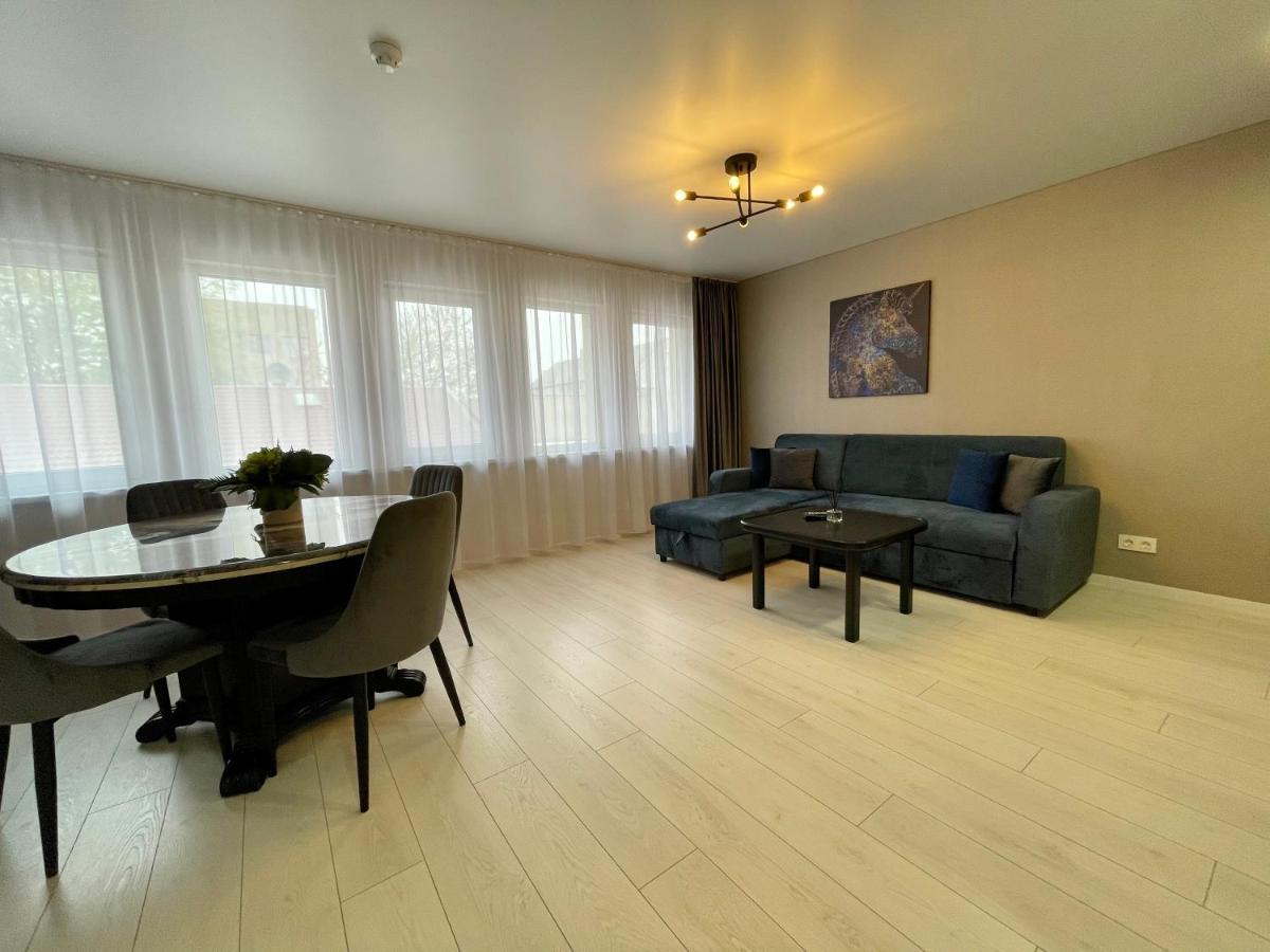 Ly Apartamentai بالانغا المظهر الخارجي الصورة